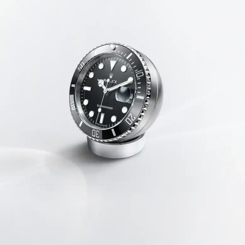 Rolex Submariner Date Tischuhr in Edelstahl, c909010ln-0001 bei Uhren Schmiemann