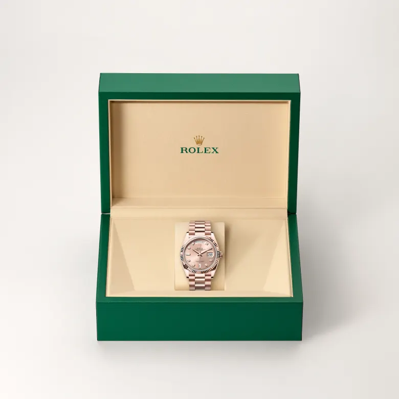 Rolex Day-Date in 18 Karat Everose-Gold, M128235-0009-6 – Uhren Schmiemann