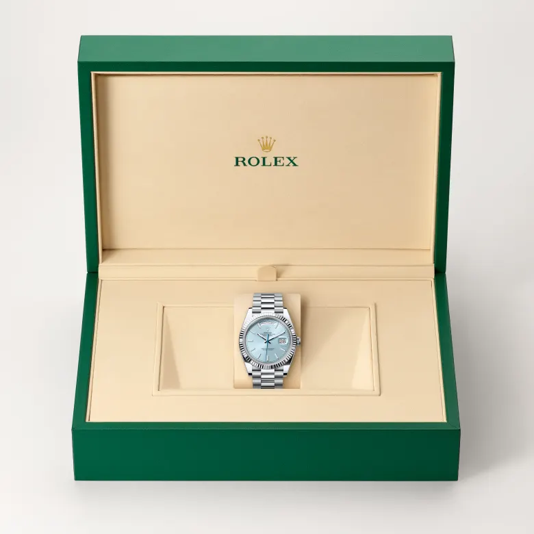 Rolex Day-Date in Platin, M228236-0018-6 – Uhren Schmiemann