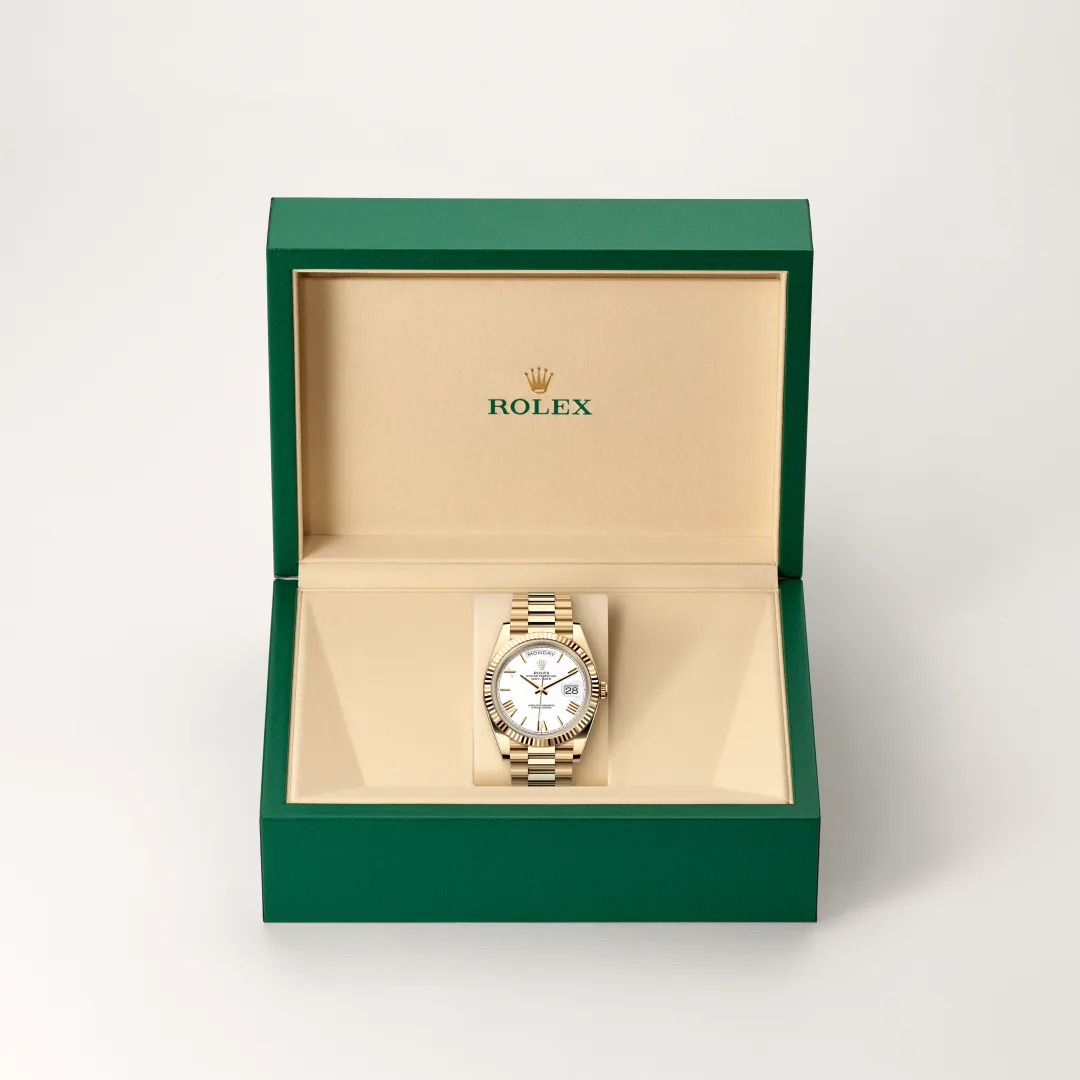 Rolex Day-Date in 18 Karat Gelbgold, M228238-0042-5 – Uhren Schmiemann