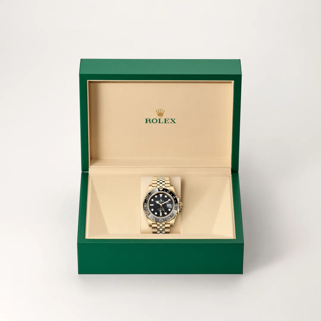 Rolex GMT-Master II in 18 Karat Gelbgold, M126718GRNR-0001-5 – Uhren Schmiemann