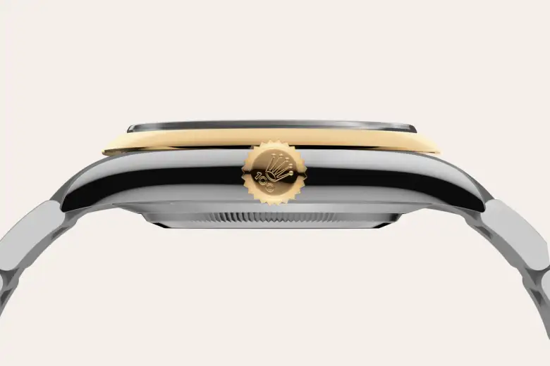 Rolex Oyster Perpetual in Rolesor gelb (Kombination aus Edelstahl Oystersteel und Gelbgold), M134303-0001-12 – Uhren Schmiemann