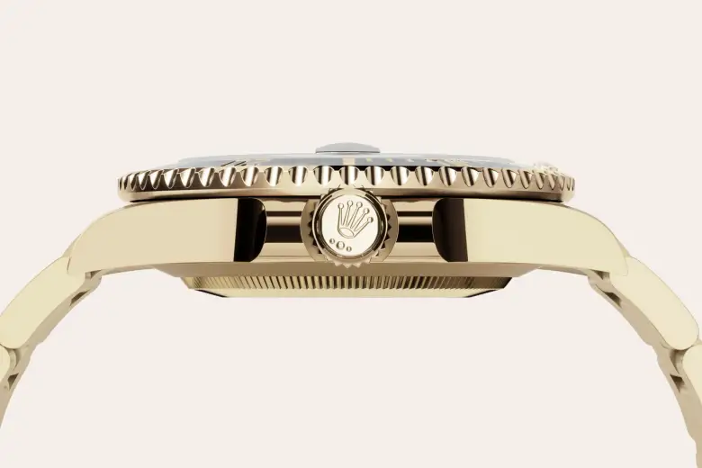 Rolex Submariner in 18 Karat Gelbgold, M126618LN-0002-14 – Uhren Schmiemann